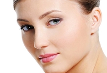 Çene Büyütme Nedir ve Nasıl Yapılır? Çene Büyütme Nedir ve Nasıl Yapılır?