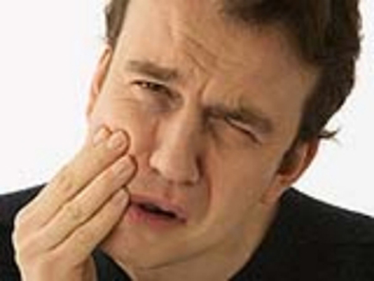 Çene Eklemi İltihabı Belirtileri ve Tedavisi