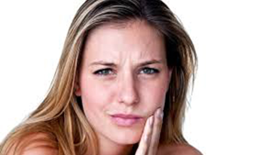 Çene Tutulması Belirtileri ve Tedavisi