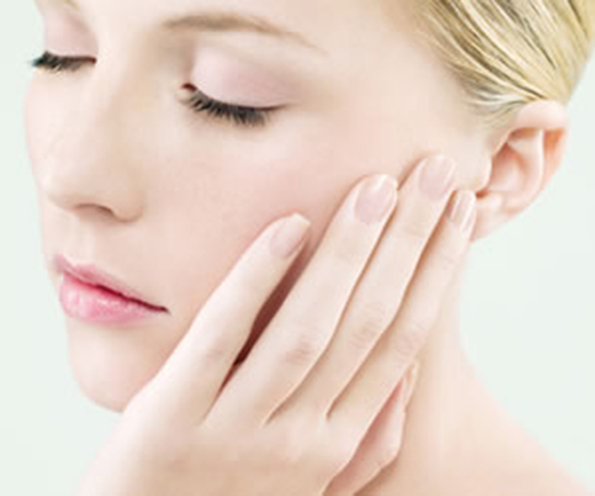 Sol Çene Ağrısı Belirtileri ve Tedavisi